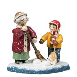 Gemeinsames Schneeraumen