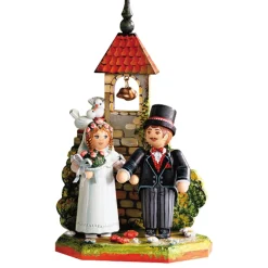 Gluckliches Hochzeitspaar